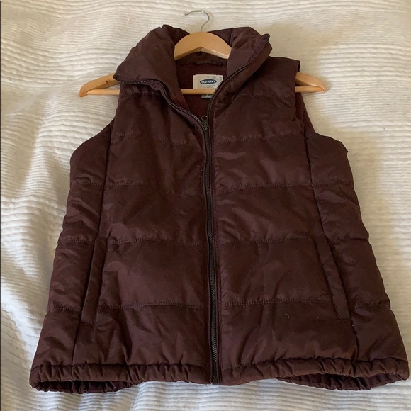 Old Navy puffer vest - Picture 2 of 3